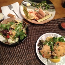 Salmon and crab cakes
