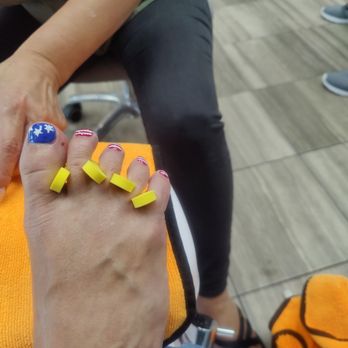 Ilynn's Nails & Spa - Super cute 4th of July design - Nail Salons Near Me - Bellevue, Nebraska Ilynn's Nails & Spa - Super cute 4th of July design - Nail Salons Near Me - Bellevue, Nebraska