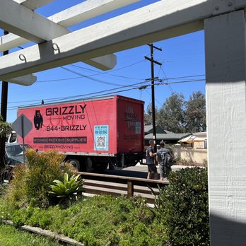 Grizzly Moving & Storage - Hard at work! - Movers Near Me - San Diego, California