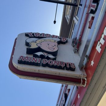 Trish's Mini Donuts - Donuts Near Me - San Francisco, California Trish's Mini Donuts - Donuts Near Me - San Francisco, California
