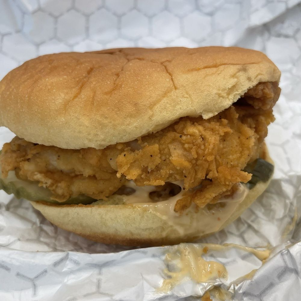 Fried chicken sandwich