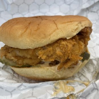 Big City Chicken - Fried chicken sandwich - Chicken Shop Near Me - Chicago, Illinois