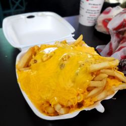 Bob's Burgers - Chilli Cheese Fries with Green Chilli