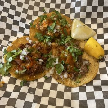 Que Suave Taco Shop - Pollo, asada, pastor tacos - American Near Me - Phoenix, Arizona
