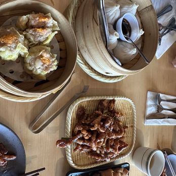 Mama Chang - Shumai, soup dumpling, - Chinese Near Me - Fairfax, Virginia Mama Chang - Shumai, soup dumpling, - Chinese Near Me - Fairfax, Virginia