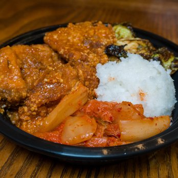 Mumpys street eats - a bowl of food - Food Trucks Near Me - Davis, California