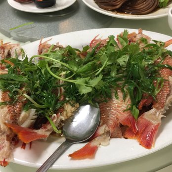 Ginger & Garlic - Fresh fish, nice color - Dim Sum Near Me - Honolulu, Hawaii