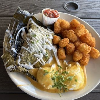 Elements Eatery & Bar - Tamales Benedict - Cocktail Bars Near Me - South Lake Tahoe, California Elements Eatery & Bar - Tamales Benedict - Cocktail Bars Near Me - South Lake Tahoe, California