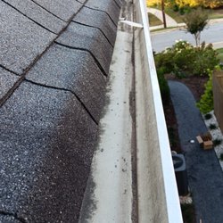 Palace Roofing Restoration & Gutters - A shot of our gutters which shows our shingles are degrading.