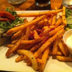 Growlers Beer Bistro - It's so great there !