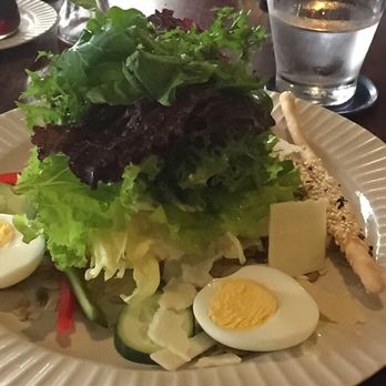 Breakfast At Antonio's - Antonio's house salad - Breakfast & Brunch Near Me - Tagaytay, CAV
