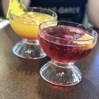 Bill's Cafe - Cranberry mimosa & blushing mimosa - Breakfast & Brunch Near Me - Fremont, California