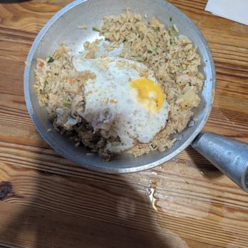 Full House BBQ - Pineapple Chicken Fried Rice - Barbeque Near Me - Las Vegas, Nevada