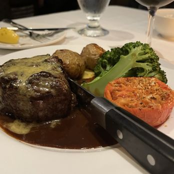 Skylon Tower - Filet Mignon - Canadian (New) Near Me - Niagara Falls, Ontario