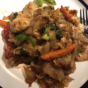 Thai72 - Drunken Noodle Lunch Special - Thai Near Me - New York, New York