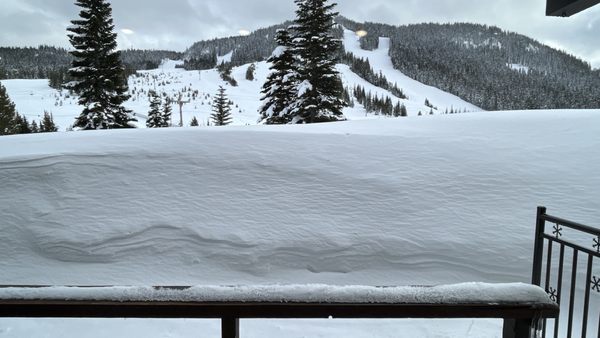 White Pass Village Inn by null