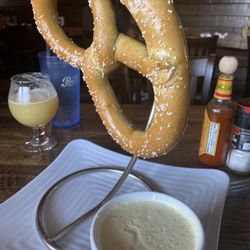 Monkey Town Brewing Company - Loudon - Pretzel and beer cheese
