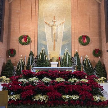 St Theresa's Church - The alter decorated for Christmas - Churches Near Me - Kenilworth, New Jersey St Theresa's Church - The alter decorated for Christmas - Churches Near Me - Kenilworth, New Jersey
