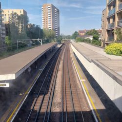 Bromley-By-Bow Station - Platforms