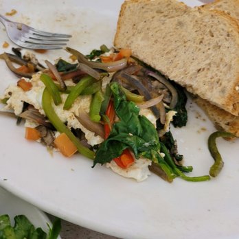 Toast Kitchen & Bar - Vegetable egg white omelet with multigrain toast - Breakfast & Brunch Near Me - Brea, California Toast Kitchen & Bar - Vegetable egg white omelet with multigrain toast - Breakfast & Brunch Near Me - Brea, California