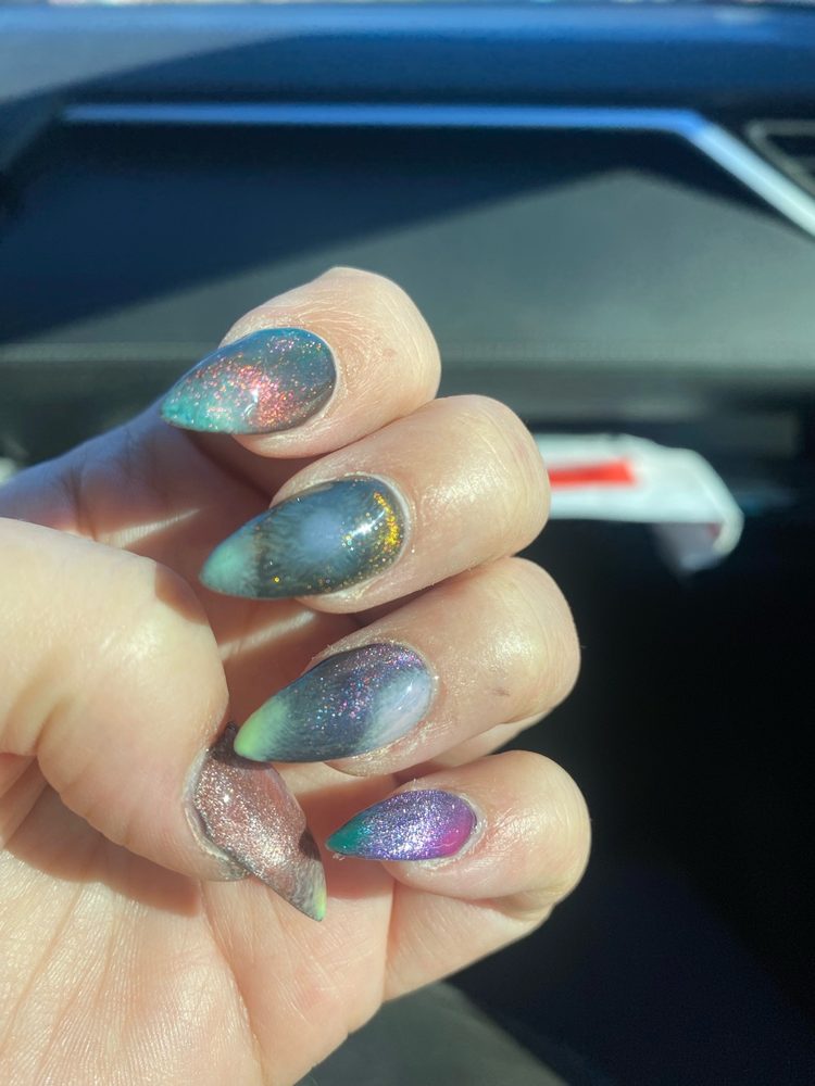 Pearl Nails and Spa