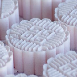 Hollister Soap House - Citrusy yuzu scented bath bombs