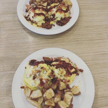 Denny's Restaurant Motel Village - Chorizo eggs Benny - Breakfast & Brunch Near Me - Calgary, Alberta