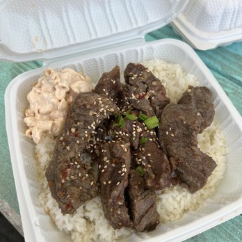 Da Bald Guy - The Braised Boneless Kalbi Beef - Food Trucks Near Me - Kahuku, Hawaii Da Bald Guy - The Braised Boneless Kalbi Beef - Food Trucks Near Me - Kahuku, Hawaii
