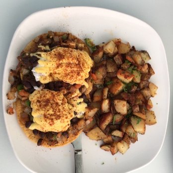 SYRUP - Algonquin - Rango Benedict's - Breakfast & Brunch Near Me - Algonquin, Illinois SYRUP - Algonquin - Rango Benedict's - Breakfast & Brunch Near Me - Algonquin, Illinois