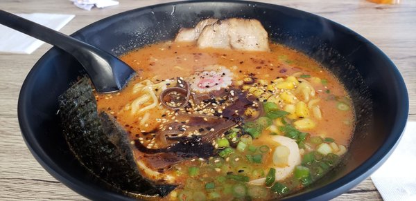 Hawaii Ramen Noodle & Poke Bowl by null