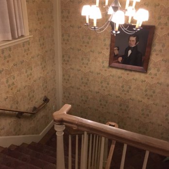 Publick House - Go up these stairs if you make a reservation - Hotels Near Me - Sturbridge, Massachusetts Publick House - Go up these stairs if you make a reservation - Hotels Near Me - Sturbridge, Massachusetts