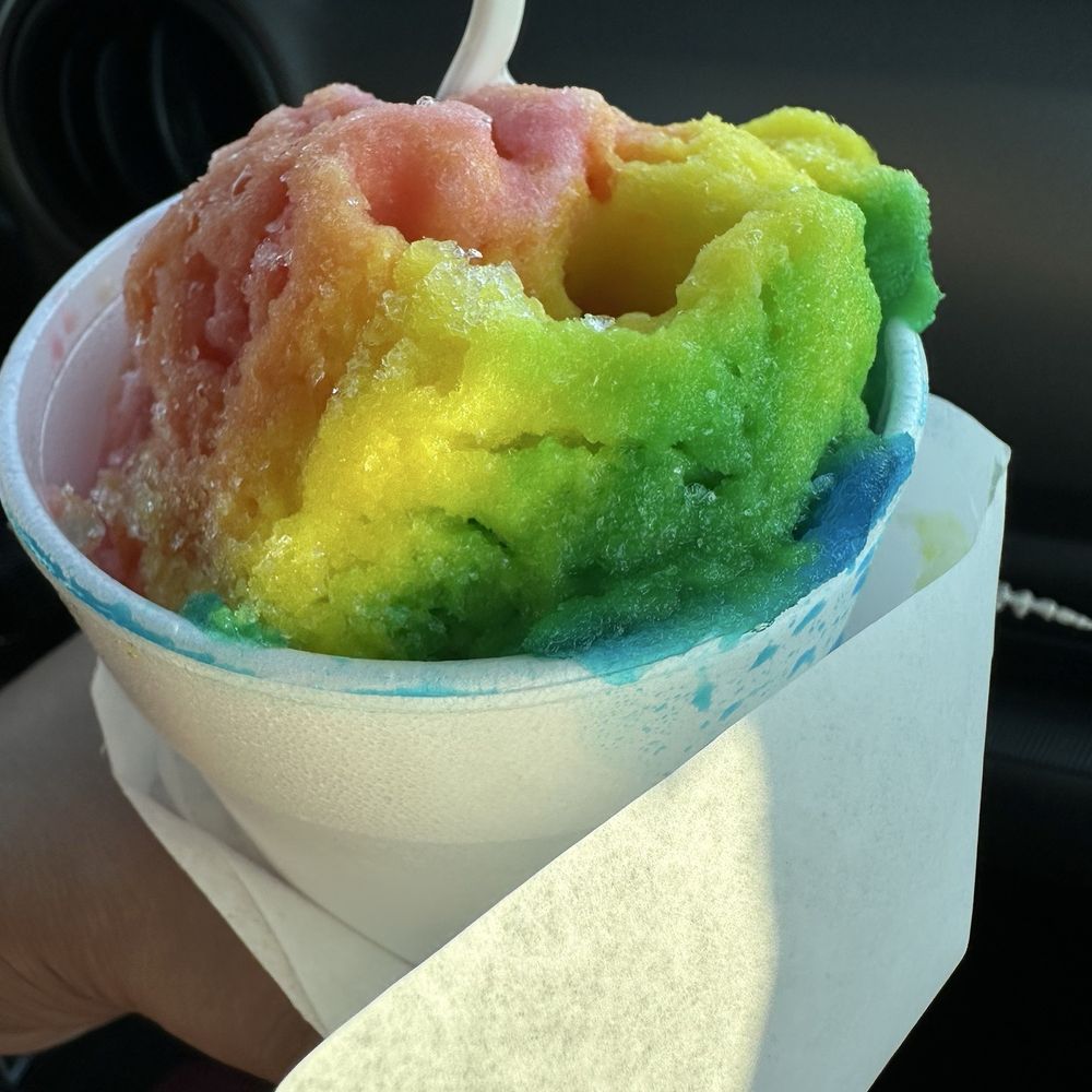 Margo's Sno Wiz - Rainbow leche flavor - Shaved Ice Near Me - Weslaco, Texas Margo's Sno Wiz - Rainbow leche flavor - Shaved Ice Near Me - Weslaco, Texas