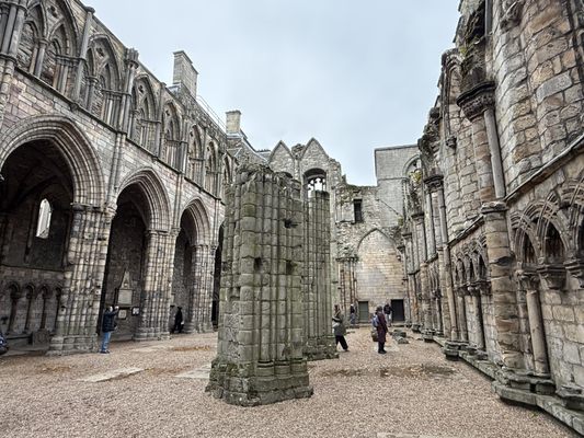 Palace of Holyroodhouse by null