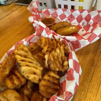 Russian River Pub - Waffle Fries and Breaded Mozzarella Styx - American Near Me - Forestville, California