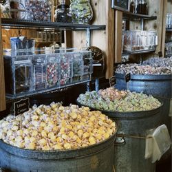 Sugar Coast Candy - Taffy barrels