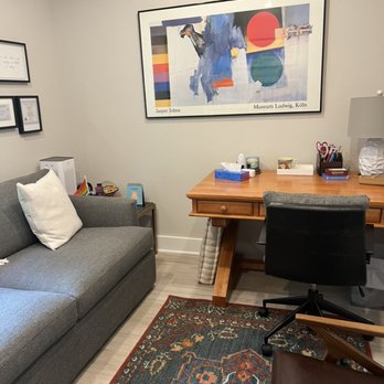 McLean Counseling Center - Monique Deely, LCSW's office. - Psychiatrists Near Me - McLean, Virginia