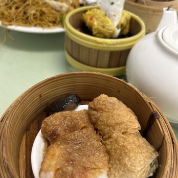 Ginger & Garlic - Seafood bundle in bean curd - Dim Sum Near Me - Honolulu, Hawaii Ginger & Garlic - Seafood bundle in bean curd - Dim Sum Near Me - Honolulu, Hawaii