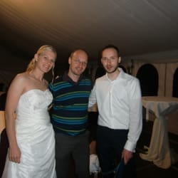 Dj Tom - DJ TOM in Nürtingen mit Brautpaar am Ende der Hochzeit