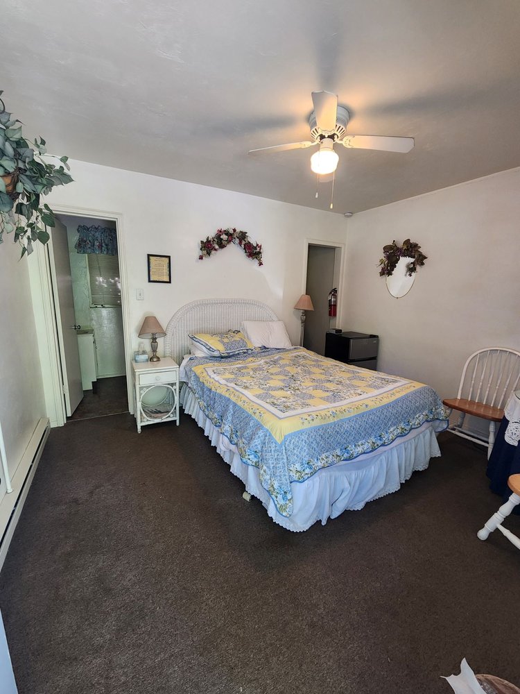 ROYAL TREE VILLAS 65260 CA271, Leggett, California Hotels & Travel