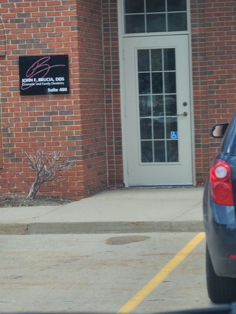 CATARACT & EYE CONSULTANTS OF MICHIGAN Updated September 2024 29753 Hoover Rd, Warren