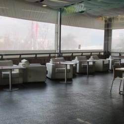Plaza del Parque - Terraza con Mesas y Sillones en el 3º Piso