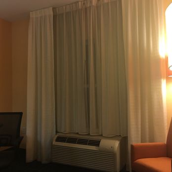 Fairfield by Marriott Inn & Suites Orlando at SeaWorld® - Hotels Near Me - Orlando, Florida