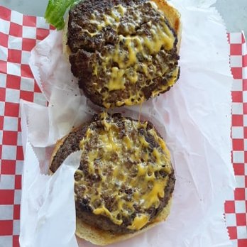 Char Burger - Jumbo Deluxe Cheeseburger - Burgers Near Me - Guntersville, Alabama Char Burger - Jumbo Deluxe Cheeseburger - Burgers Near Me - Guntersville, Alabama