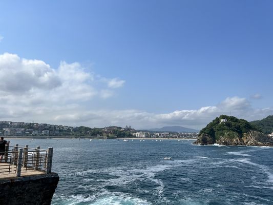 Beach of La Concha by null