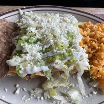 La Hermosa - Flautas - Mexican Near Me - Chaska, Minnesota La Hermosa - Flautas - Mexican Near Me - Chaska, Minnesota