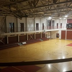 Goose Creek Community Center Fitness Center - The gym was about to close for the night. That's why half of the court was dimmed.