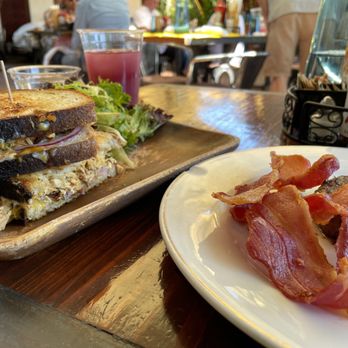 Cafe on 27 - Breakfast & Brunch Near Me - Topanga, California Cafe on 27 - Breakfast & Brunch Near Me - Topanga, California