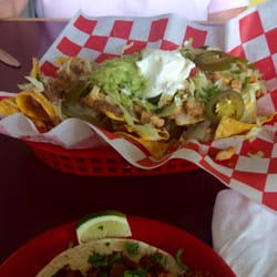 Rosy's Cakes & Paco's Tacos - Chicken nachos w/ lots of toppings!
