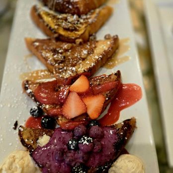 Batter & Berries - French Toast - Breakfast & Brunch Near Me - Chicago, Illinois Batter & Berries - French Toast - Breakfast & Brunch Near Me - Chicago, Illinois