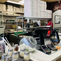 Grandma’s Brooklyn Pizza - The kitchen/oven